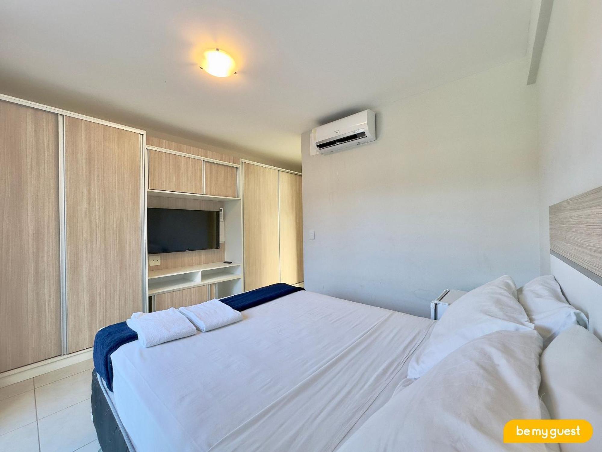 אקווירז Condominio Mediterranee Residence Por Be My Guest מראה חיצוני תמונה